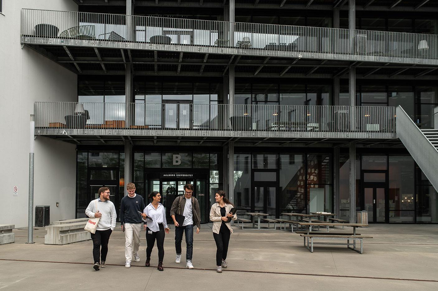 AAU sets a new direction for communication. Photo: AAU AAU sets a new direction for communication. Photo: AAU